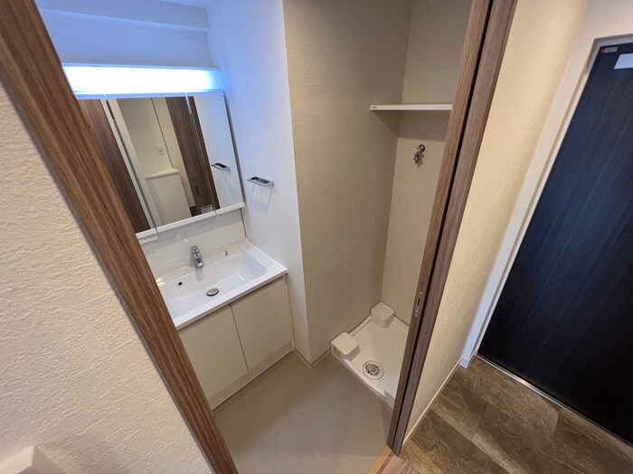 物件内観写真10　(洗濯機置場)