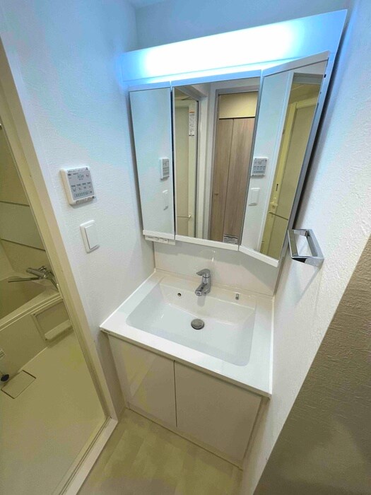 物件内観写真13　(洗面)