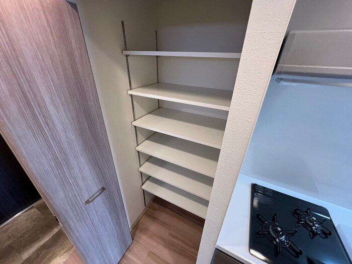 物件内観写真13　(収納)