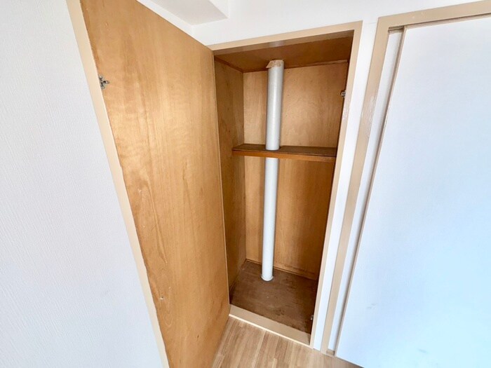 物件内観写真13　(収納)