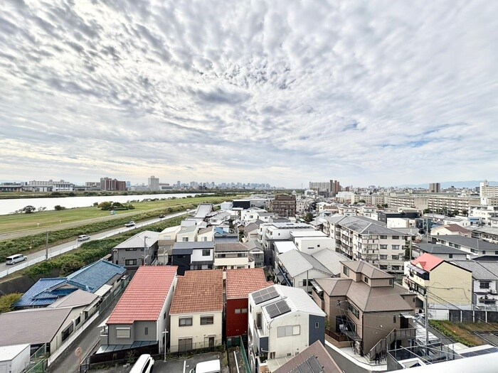 物件内観写真20　(室内からの展望)