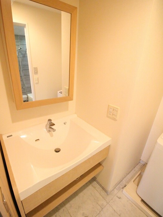物件内観写真10　(洗面)