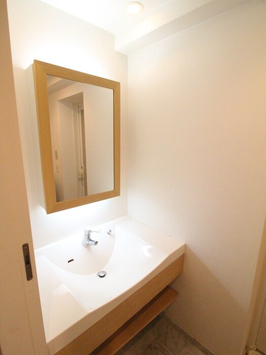 物件内観写真11　(洗面)