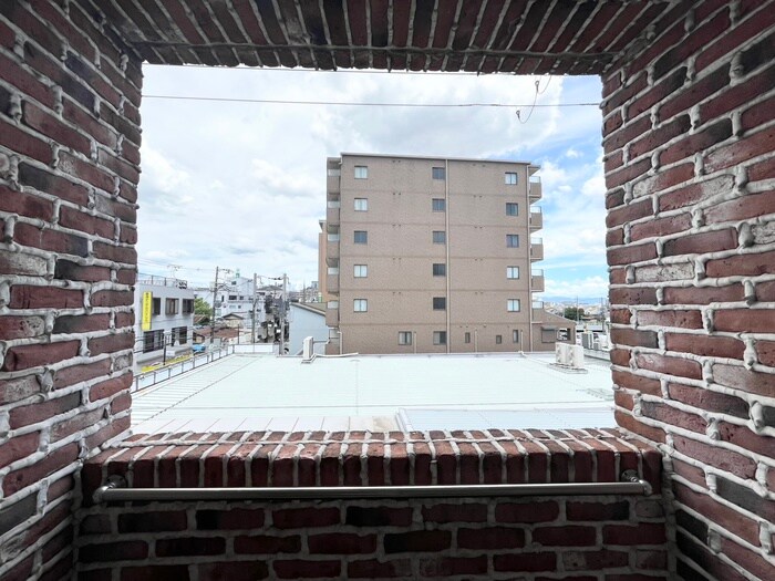 物件内観写真18　(室内からの展望)