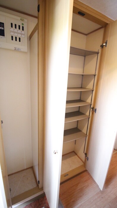 物件内観写真14　(靴箱)