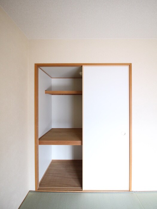 物件内観写真15　(収納)