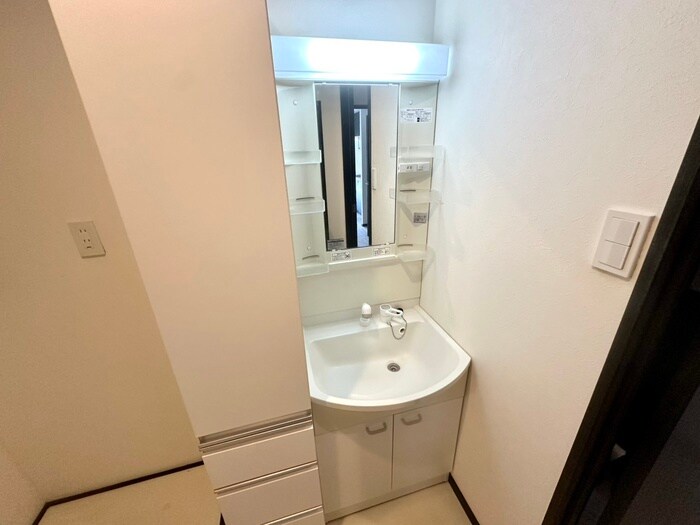 物件内観写真12　(洗面)