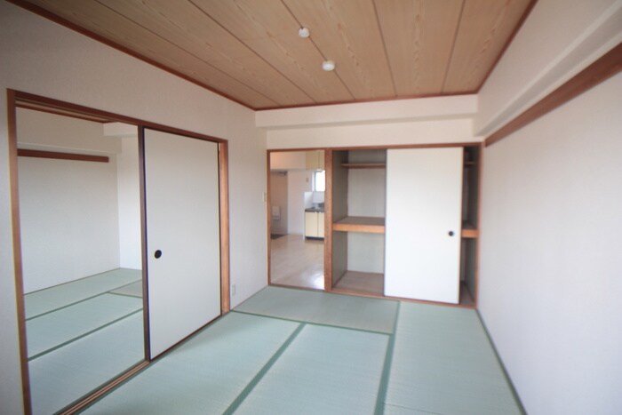 物件内観写真10　(居室)