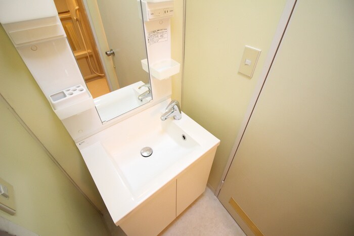 物件内観写真13　(洗面)