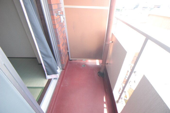 物件内観写真18　(洗濯機置場)