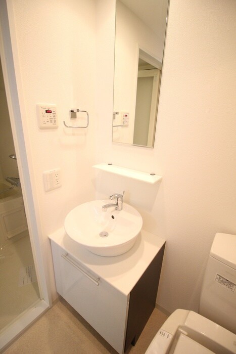 物件内観写真8　(洗面)