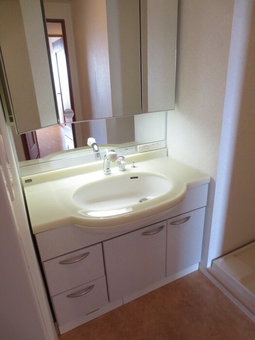 物件内観写真12　(洗面)