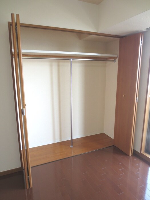 物件内観写真13　(収納)