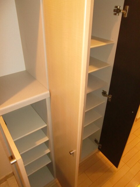 物件内観写真16　(靴箱)