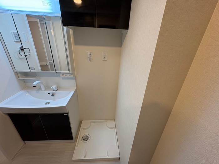 物件内観写真12　(洗濯機置場)