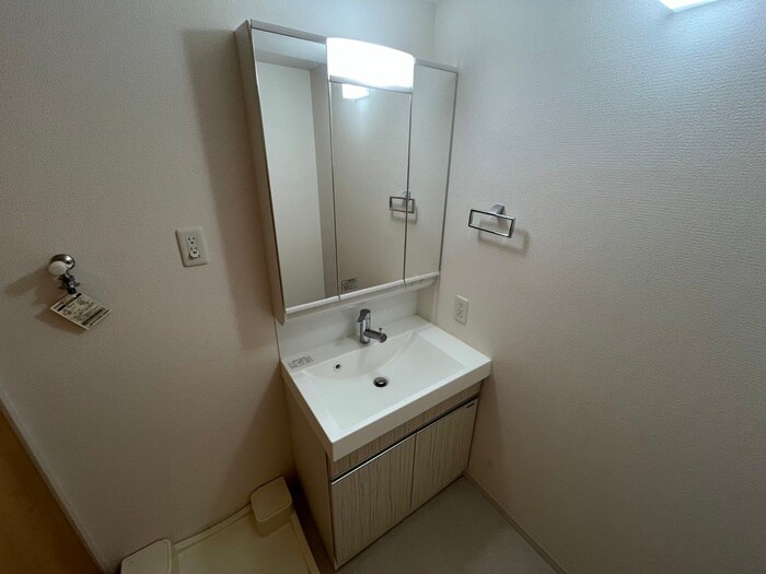 物件内観写真9　(洗面)