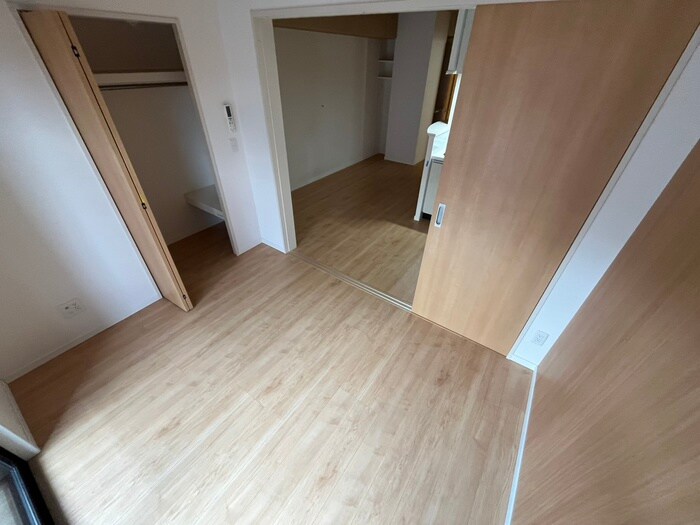 物件内観写真12　(居室)