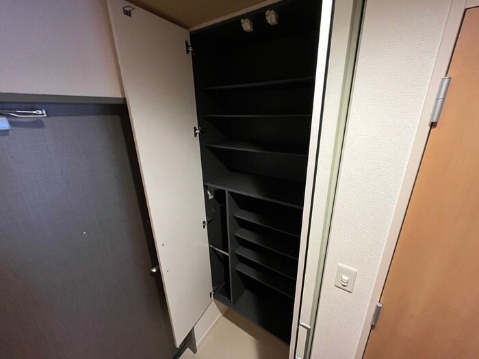 物件内観写真16　(靴箱)