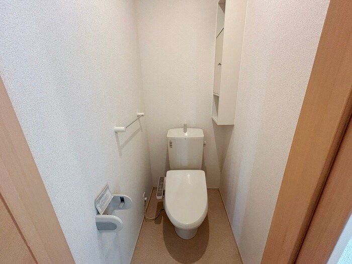 物件内観写真15　(トイレ)