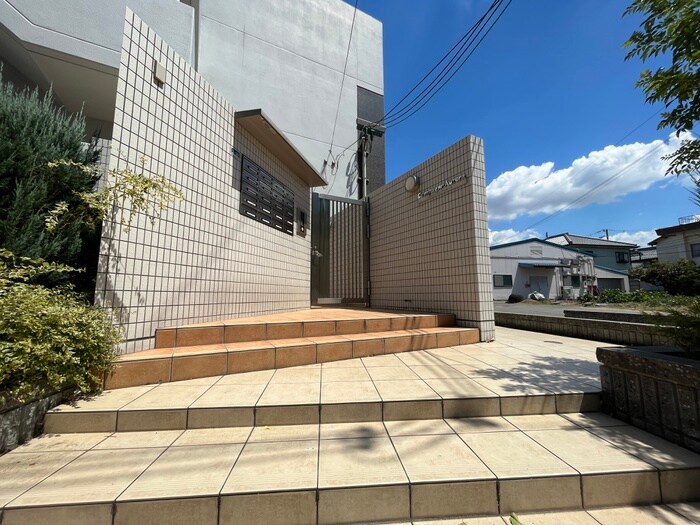 物件外観写真3　(周辺環境)