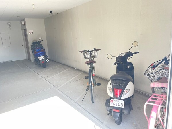 バイク置き場