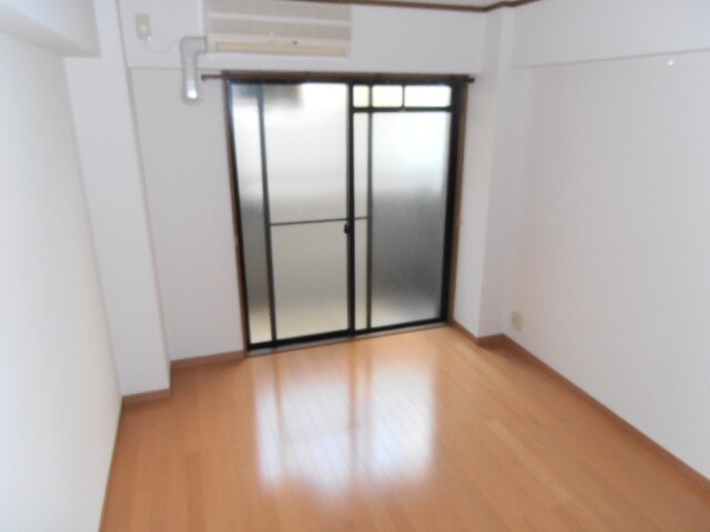 物件内観写真6　(居室)