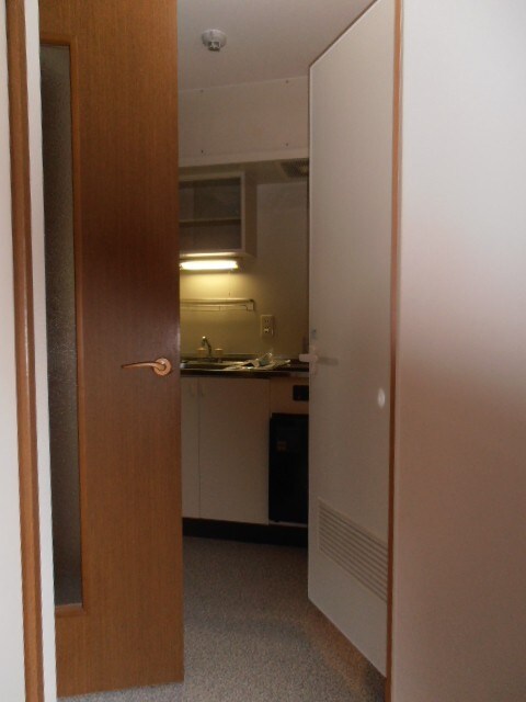 物件内観写真13　(玄関)