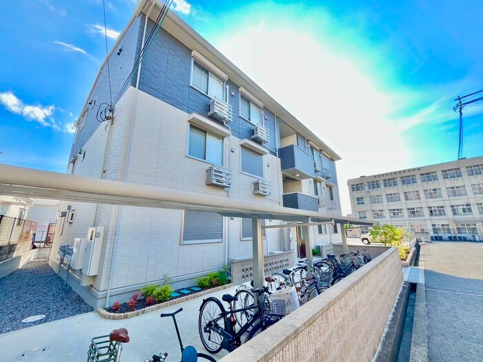 物件外観写真1　(外観写真)