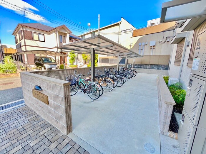 物件外観写真5　(駐輪場)