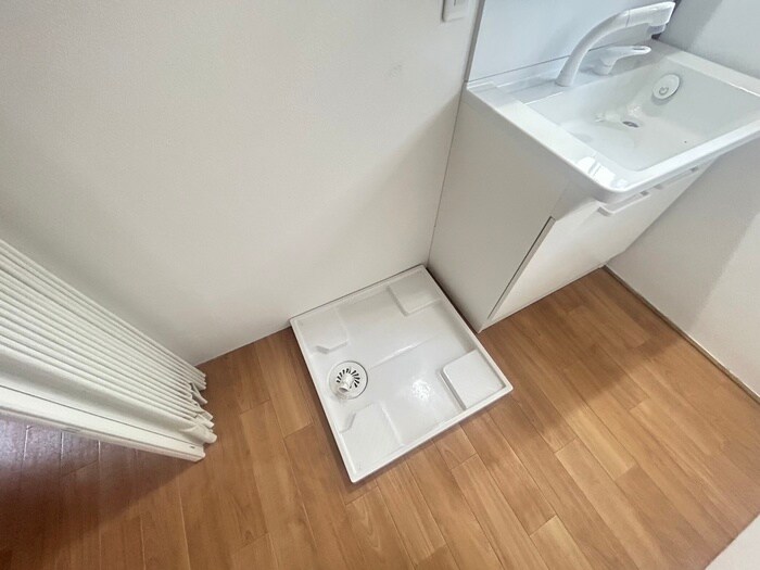 物件内観写真9　(洗濯機置場)