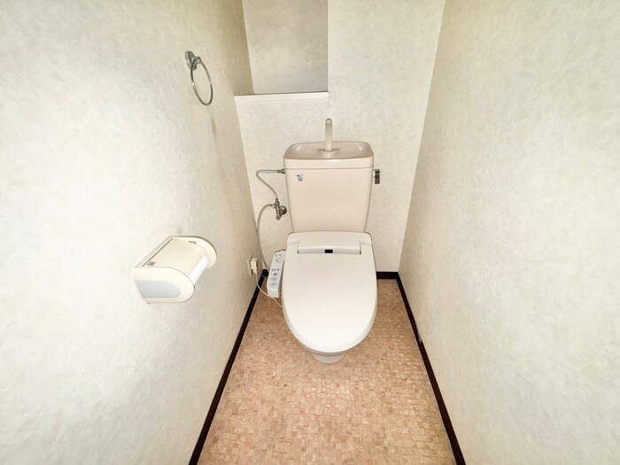 物件内観写真4　(トイレ)