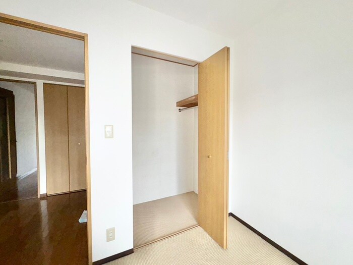 物件内観写真7　(収納)