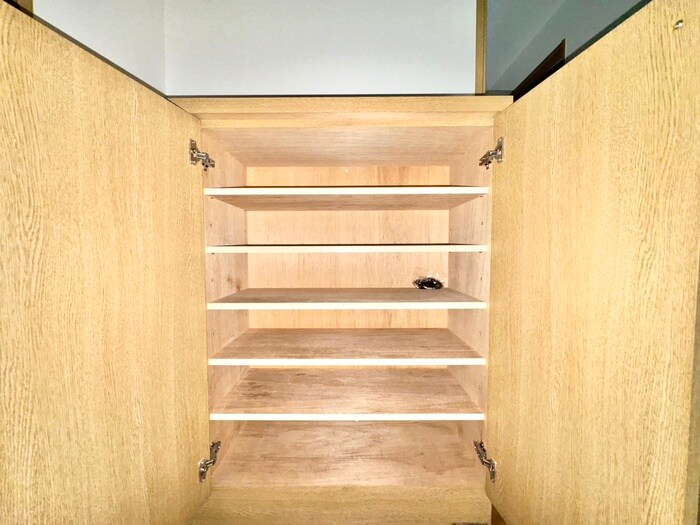 物件内観写真8　(靴箱)