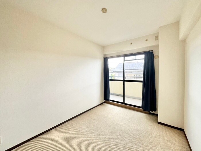 物件内観写真13　(居室)