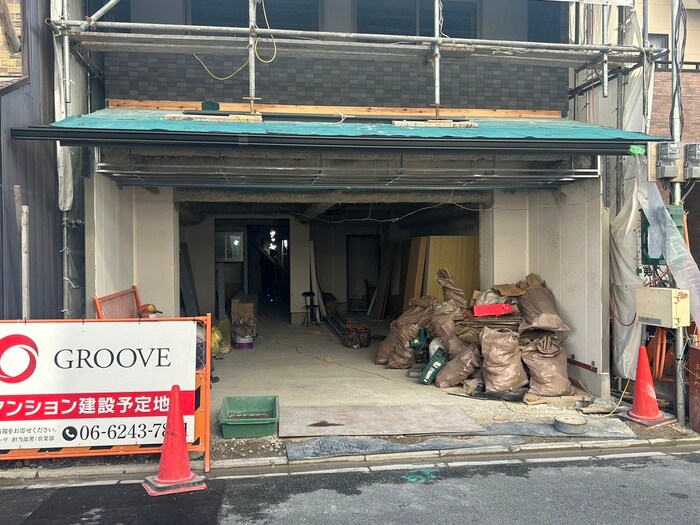 物件外観写真3　(エントランス部分)