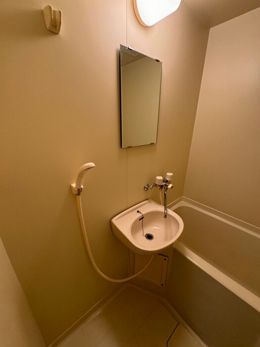 物件内観写真12　(洗面)