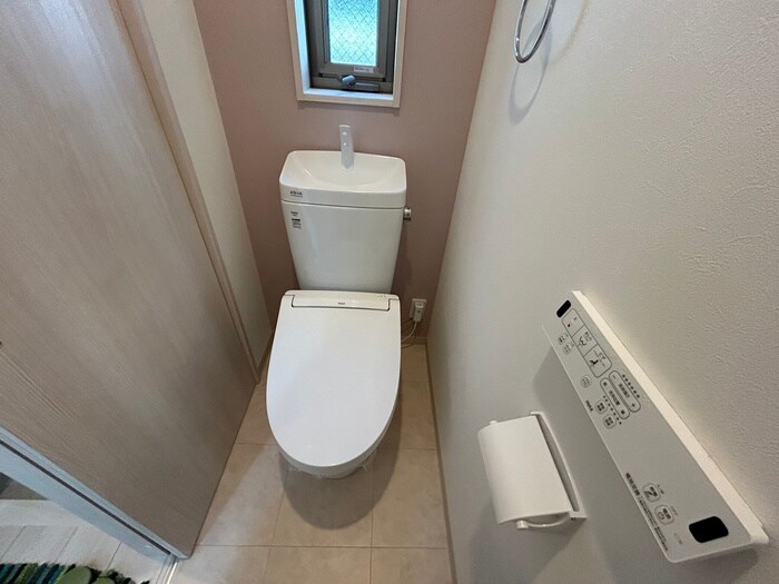 物件内観写真12　(トイレ)