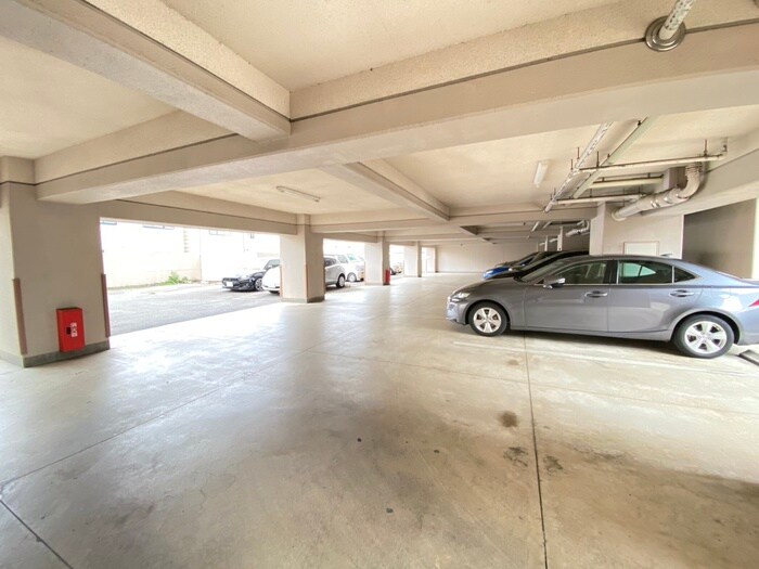 ＣＡＳＡ　ＧＲＡＮ洛西の駐車場