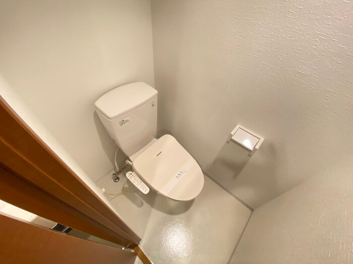 物件内観写真14　(トイレ)