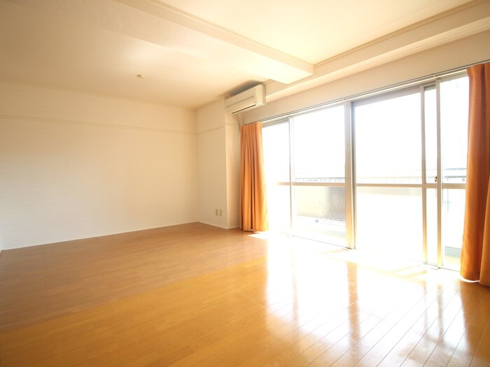 物件内観写真10　(居室)