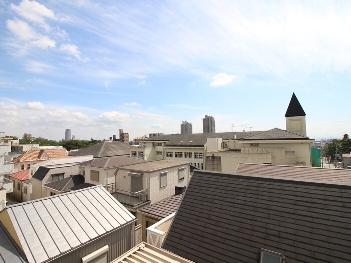 物件内観写真16　(室内からの展望)