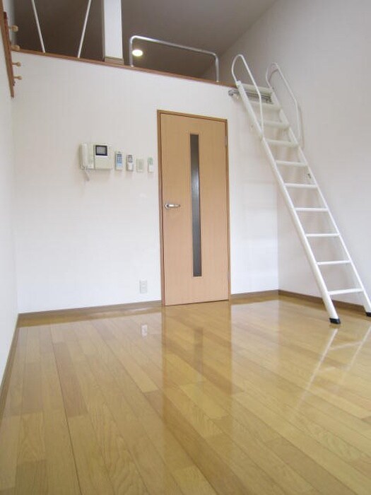 物件内観写真5　(居室)