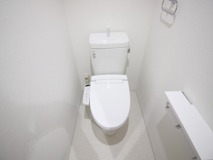 物件内観写真11　(トイレ)