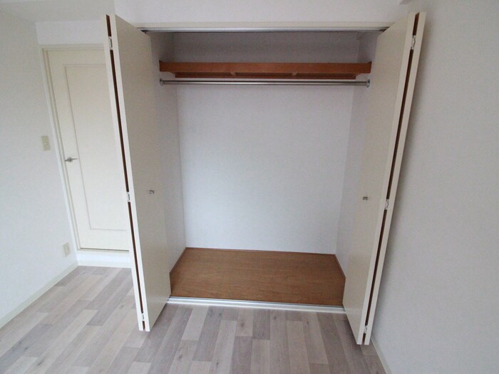 物件内観写真13　(収納)