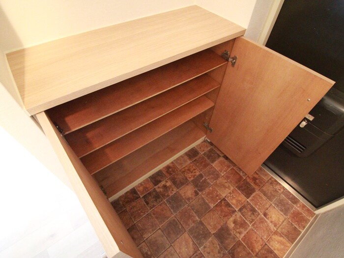 物件内観写真18　(靴箱)