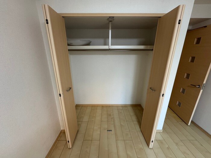 物件内観写真15　(収納)