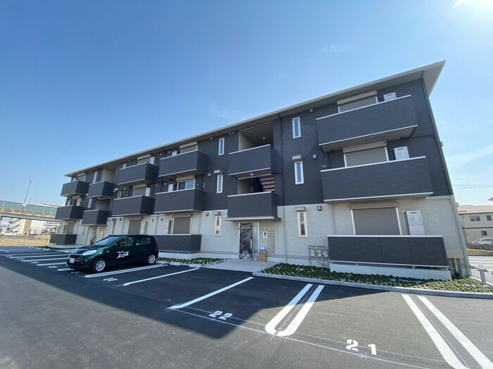 物件外観写真1　(外観写真)