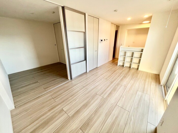 物件内観写真8　(居室)