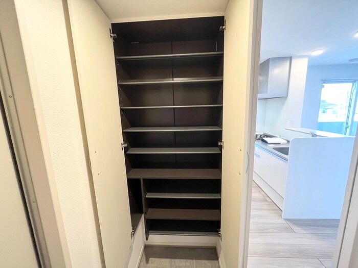 物件内観写真16　(靴箱)