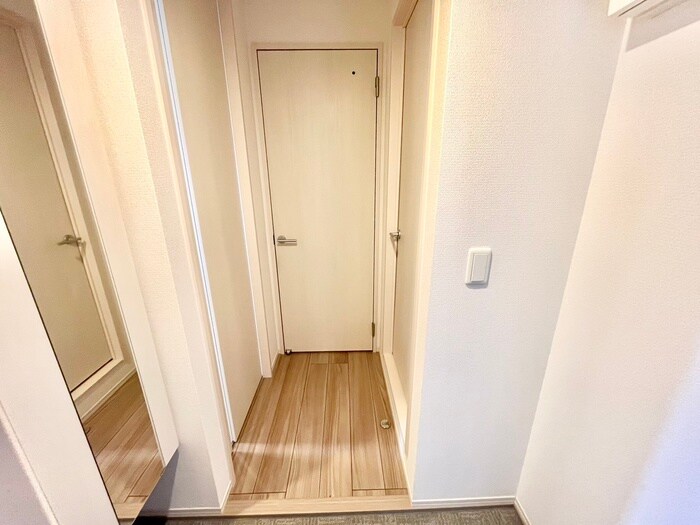 物件内観写真17　(廊下)